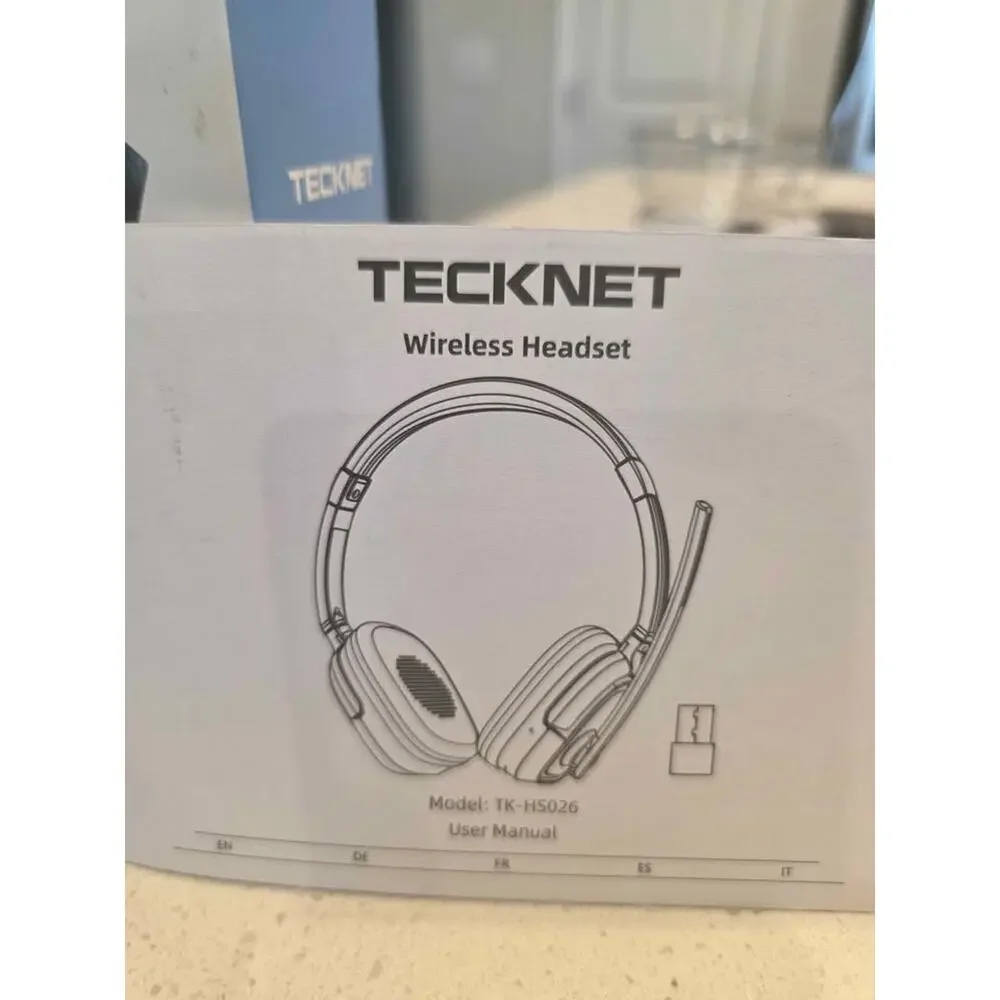 Wireless Headset with Microphone